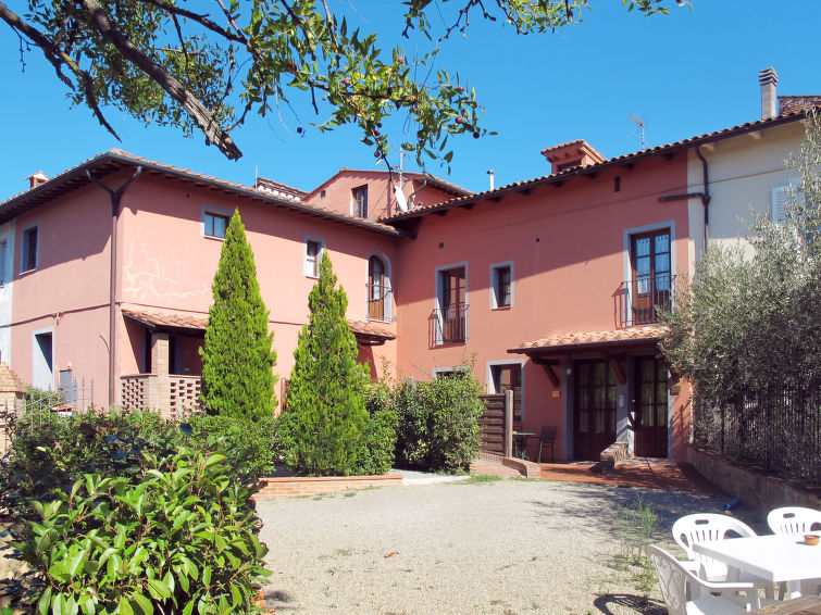 Ruim appartement Giuggiolo in Certaldo voor 6 personen in Certaldo