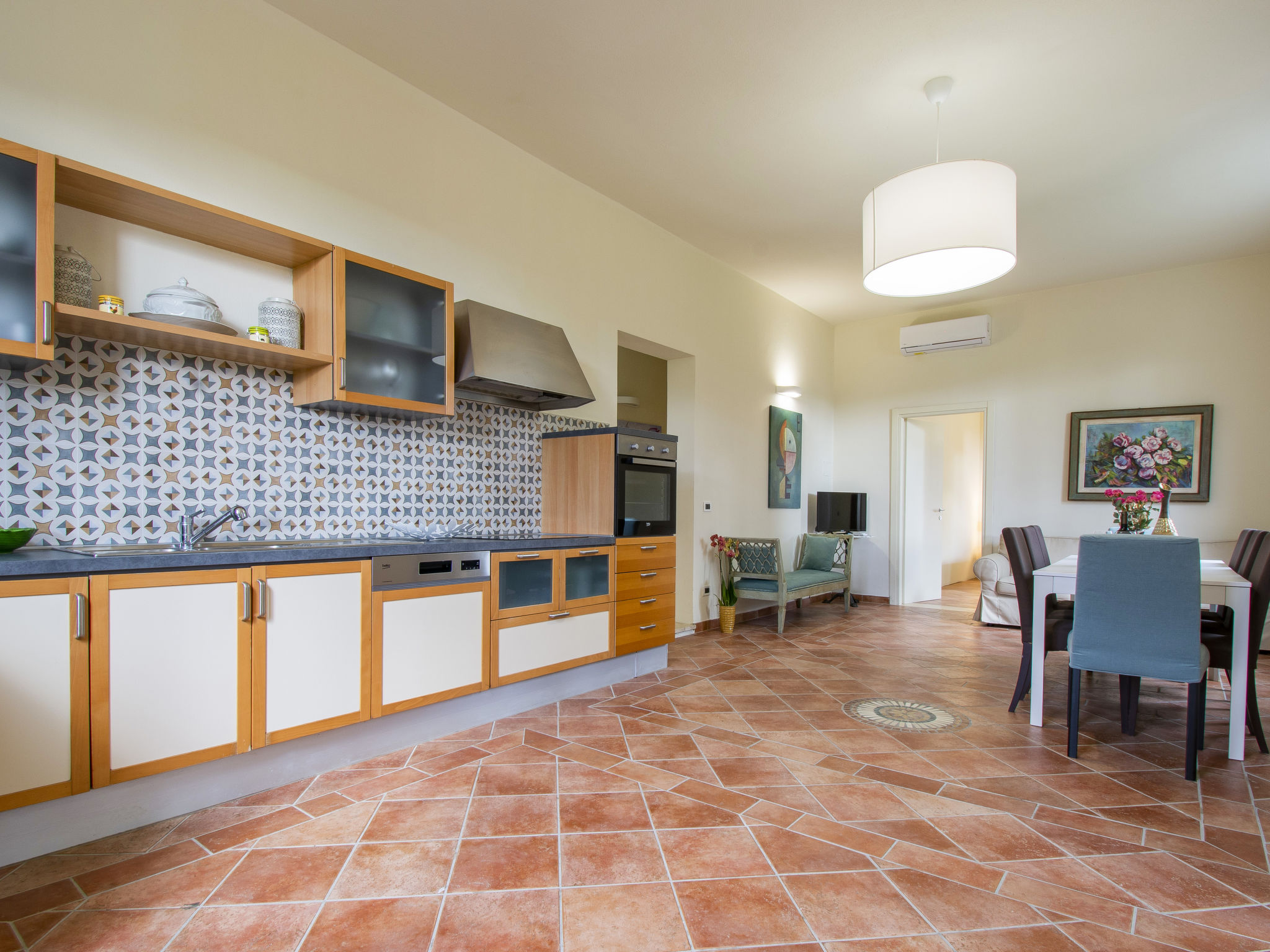 Kitchen / Dining Room