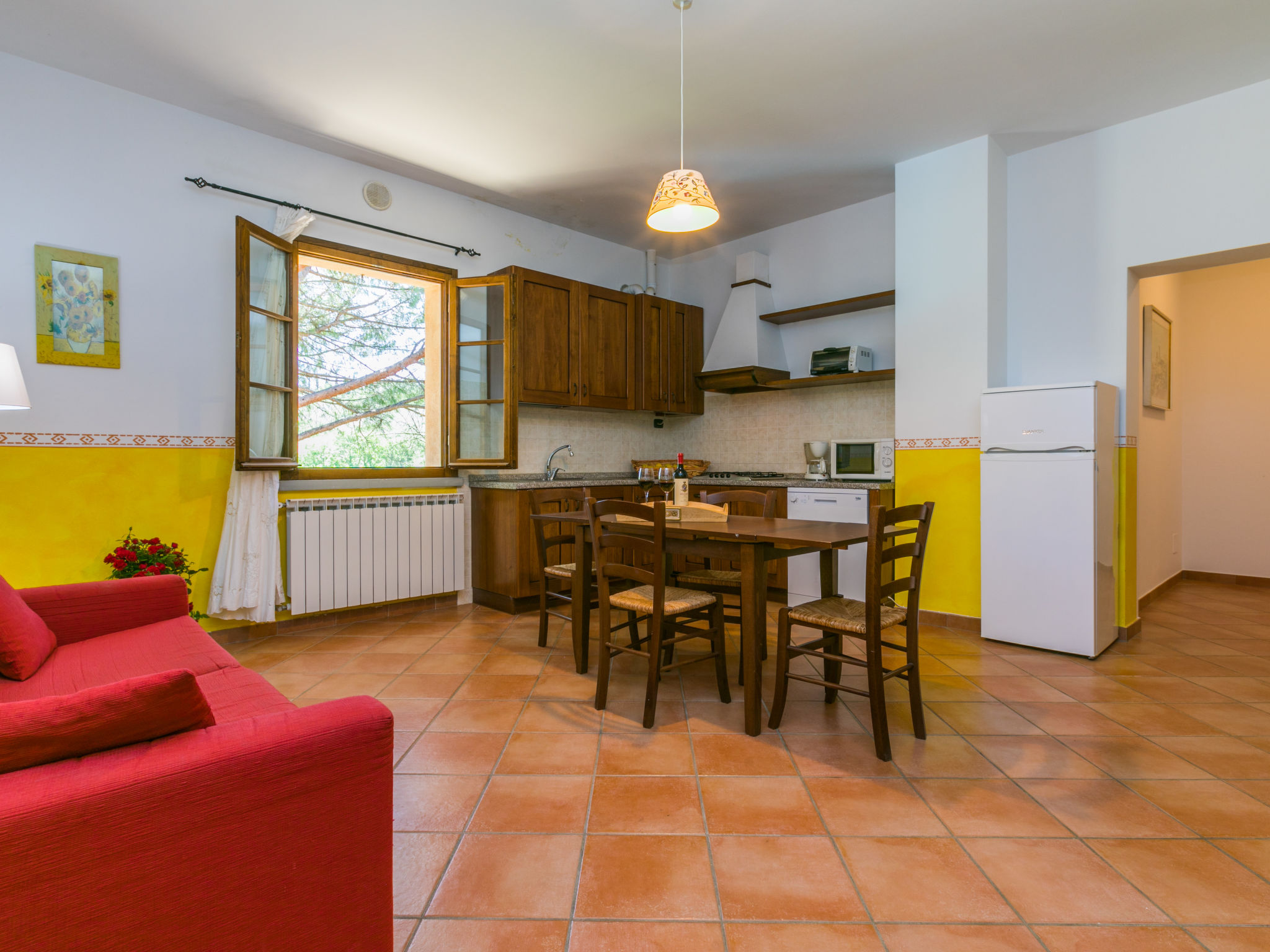 Kitchen / Dining Room
