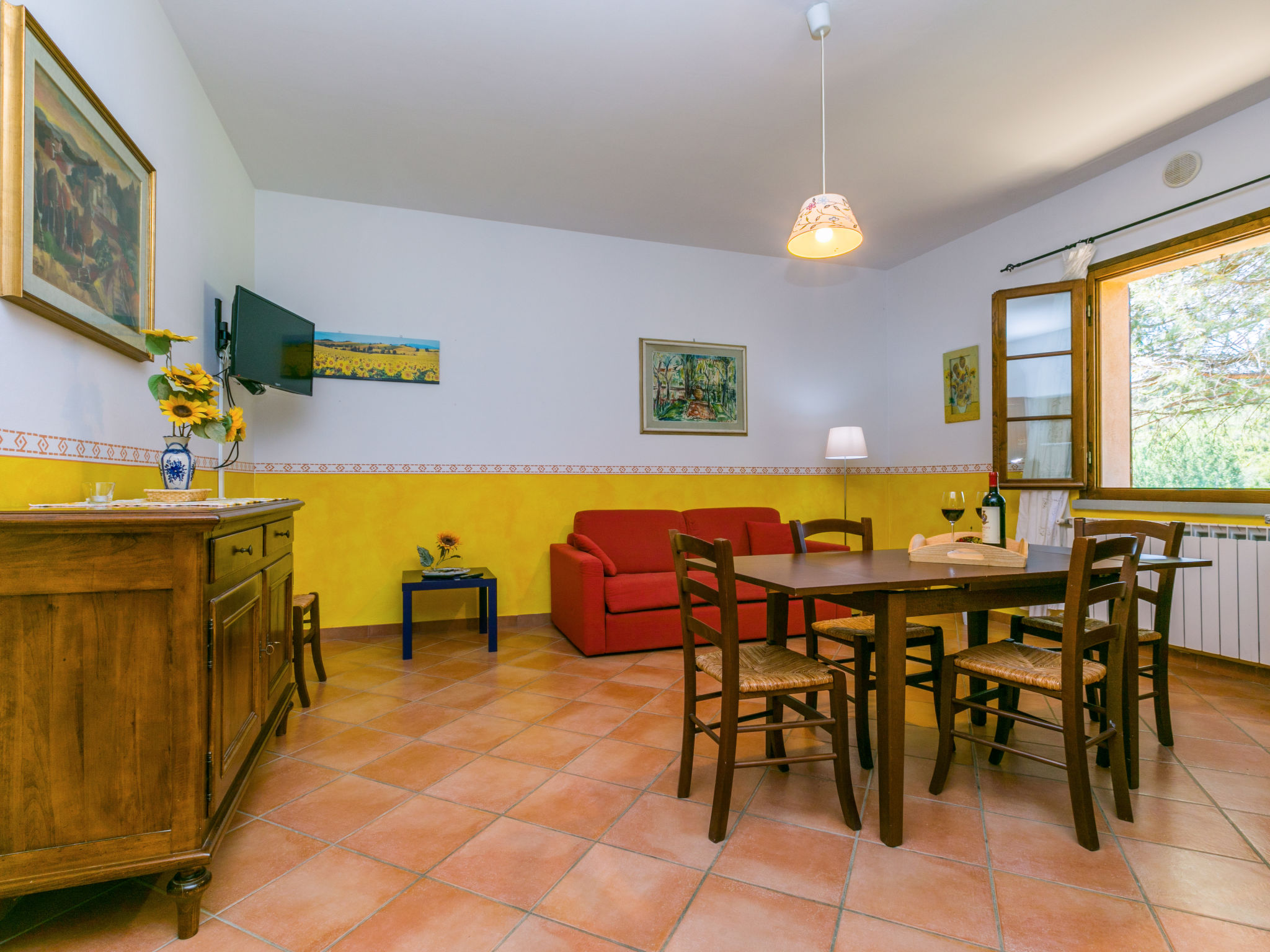 Kitchen / Dining Room