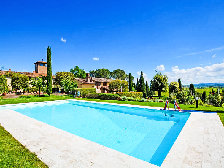 Open haard en privézwembad in boerderij Tassinaia, Castelfiorentino in Castelfiorentino