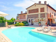 Gerenoveerd landhuis met privétuin en gedeeld zwembad in Chianti - thumbnail 1