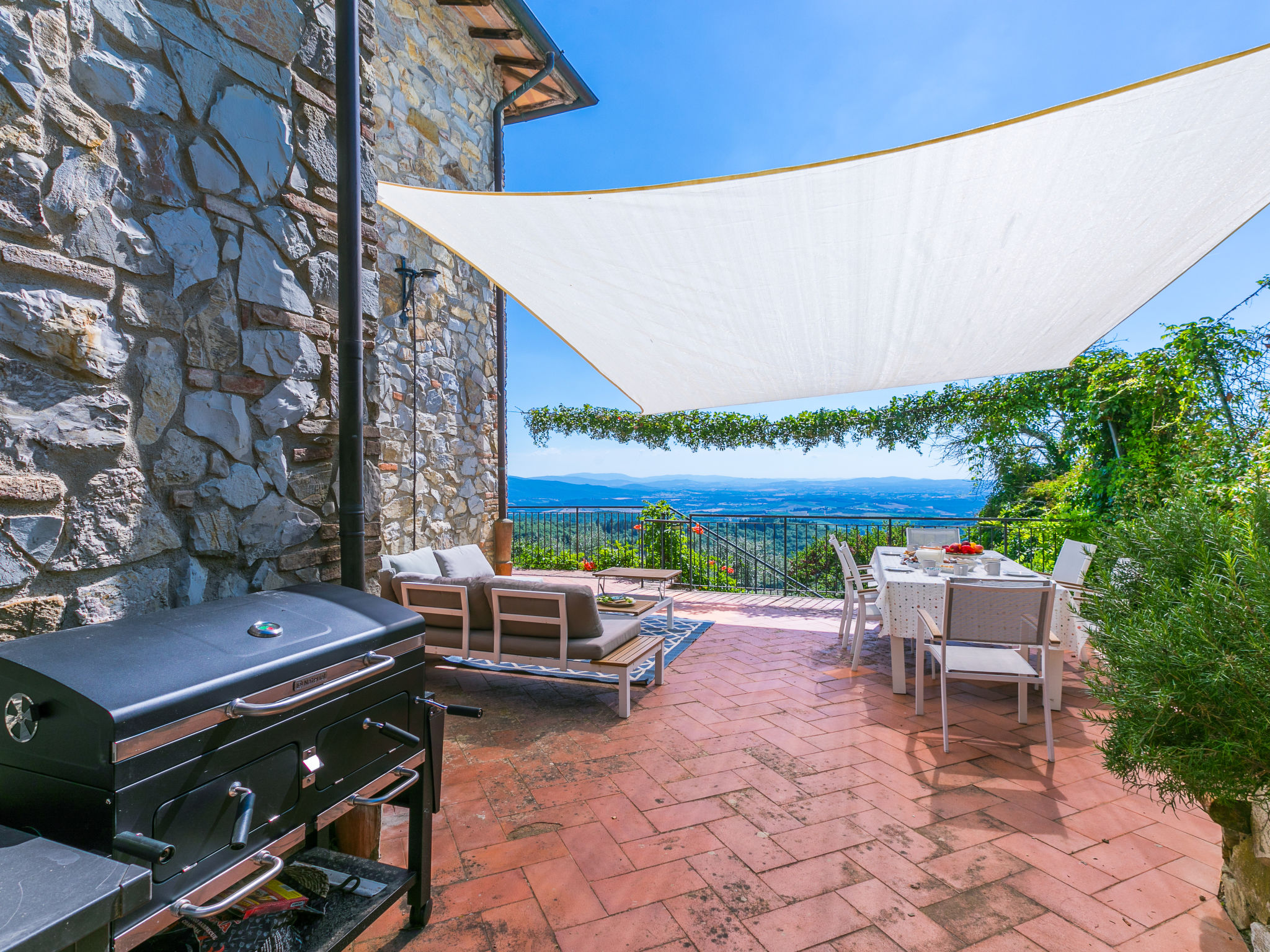 Terrazza sul Chianti-Outside