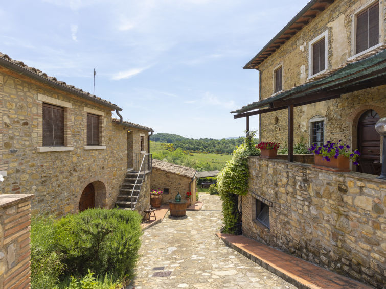 Search and Stay destination Poggibonsi, Toscana - Italy from AU$ 439. Le Buche