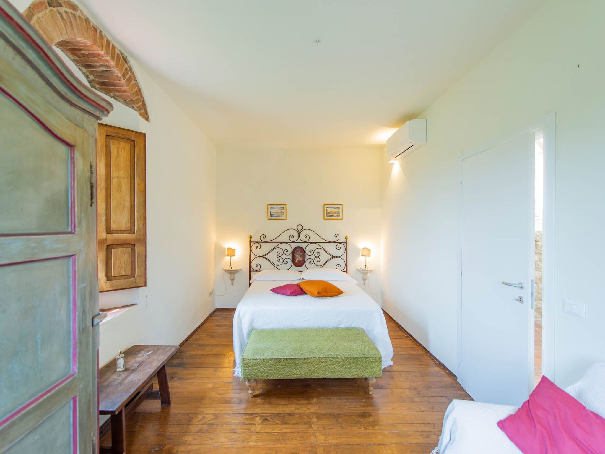 Schloss Casalta-Image-tags.info