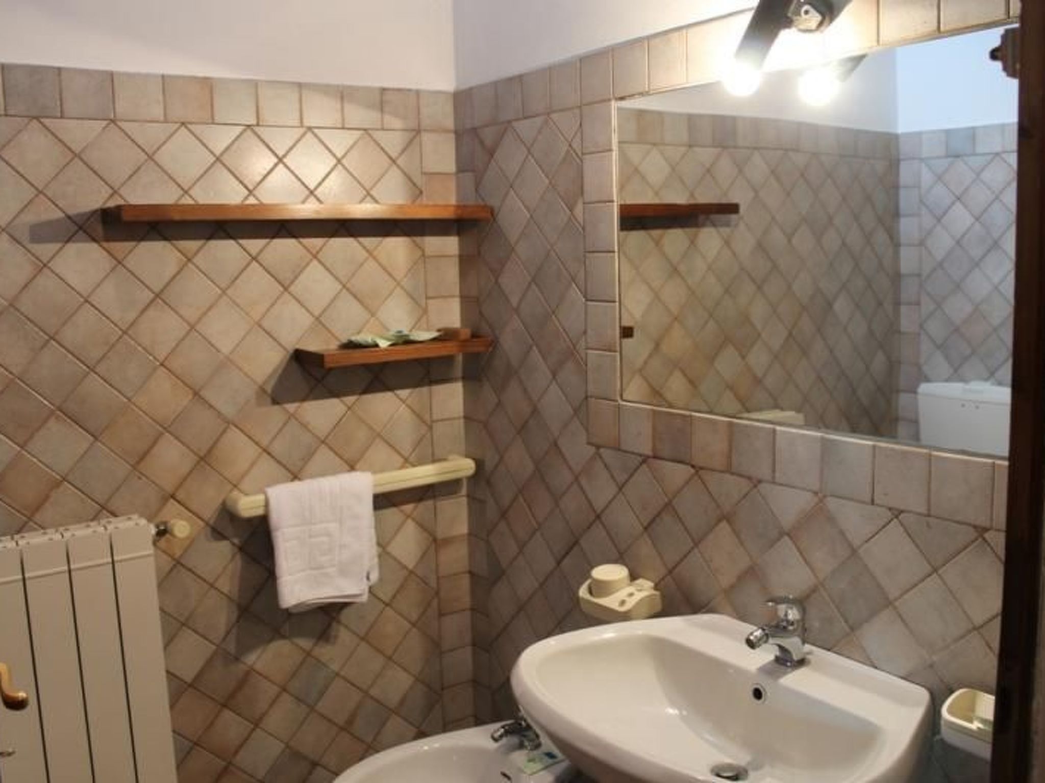 'Santinovo olivo' mit Pool-Image-tags.info