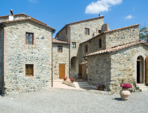 Historisch appartement in Toscaanse boerderij met zwembad en uitzicht - thumbnail 4