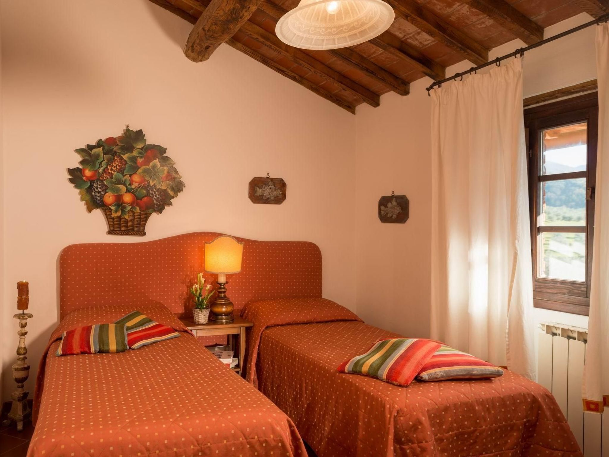 Unterkunft für 5 Personen, auf einem Bauernhof mit Schwimmbad-Dedans