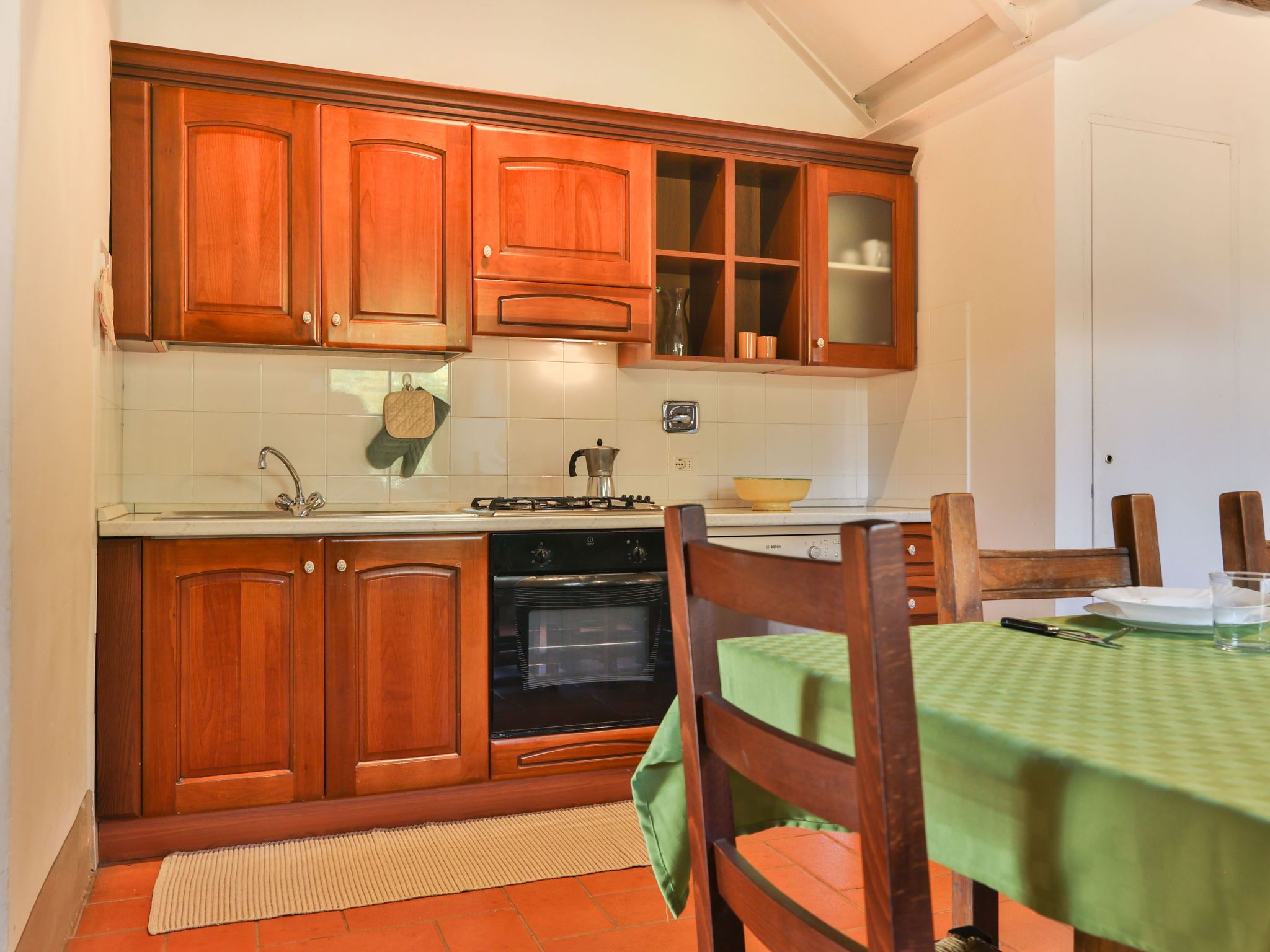 Große Wohnung mit 3 Schlafzimmern und 3 Bädern-Inside