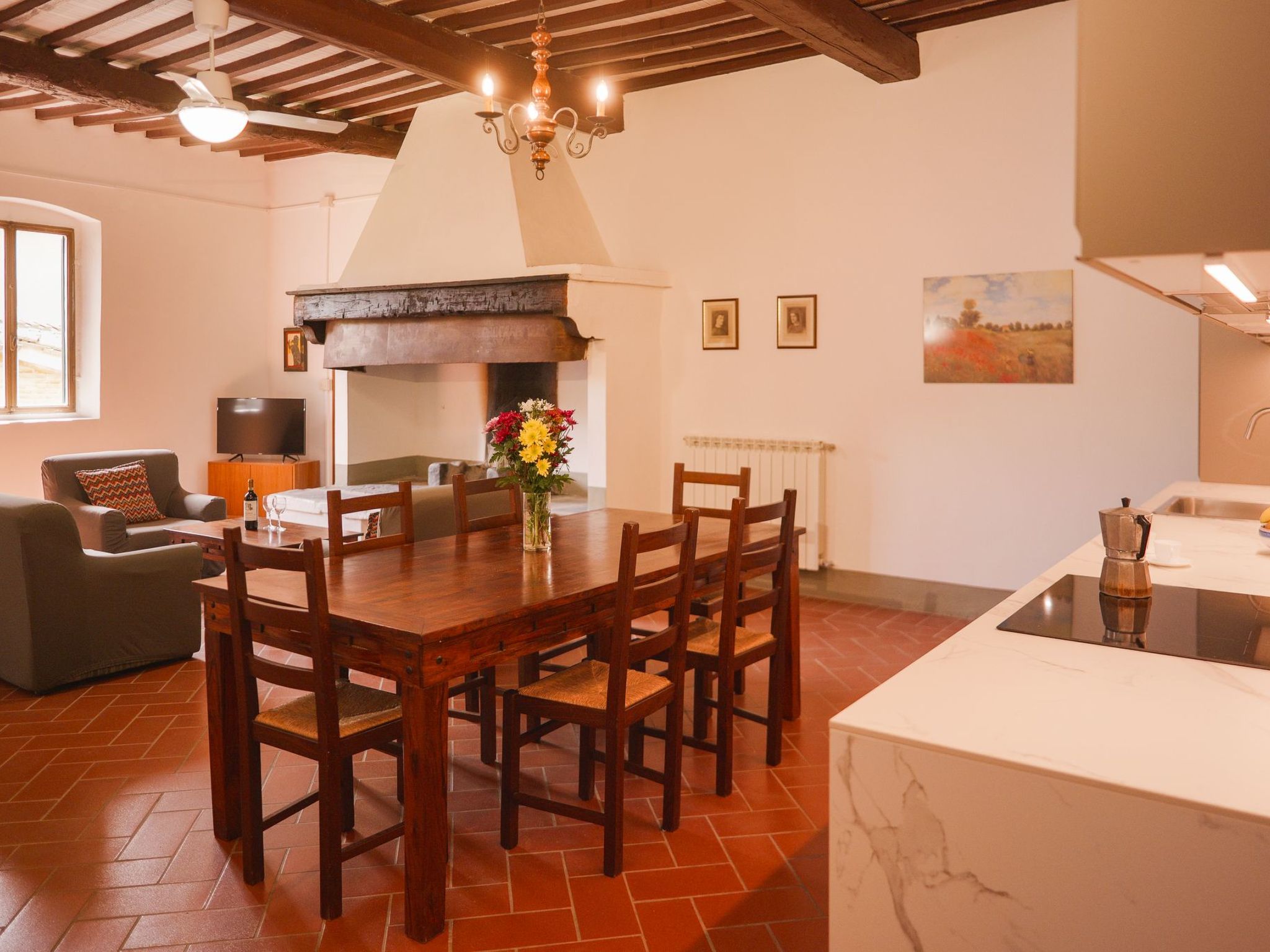 Geräumige Wohnung mit 3 Schlafzimmern und 3 Bädern