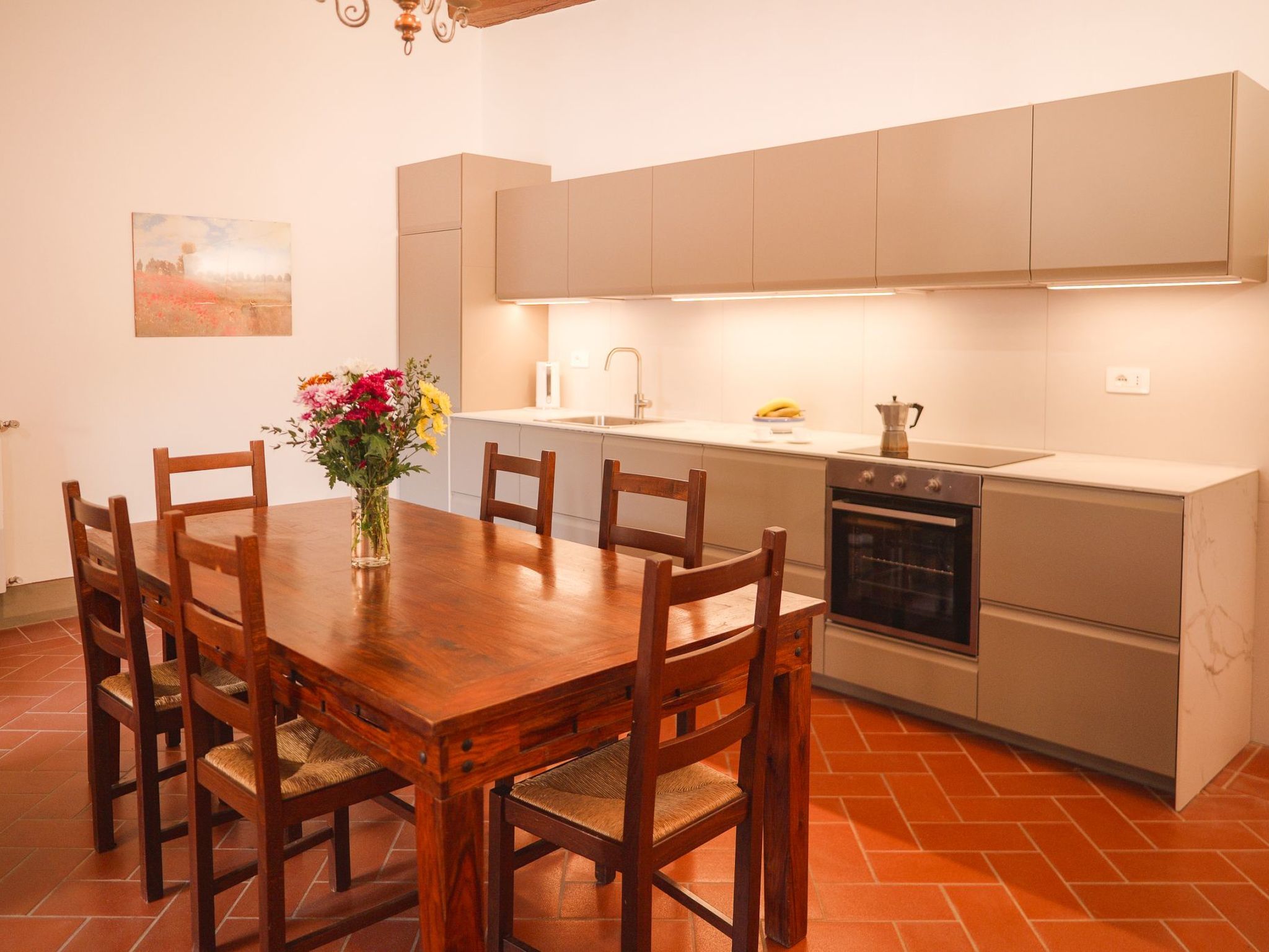 Geräumige Wohnung mit 3 Schlafzimmern und 3 Bädern