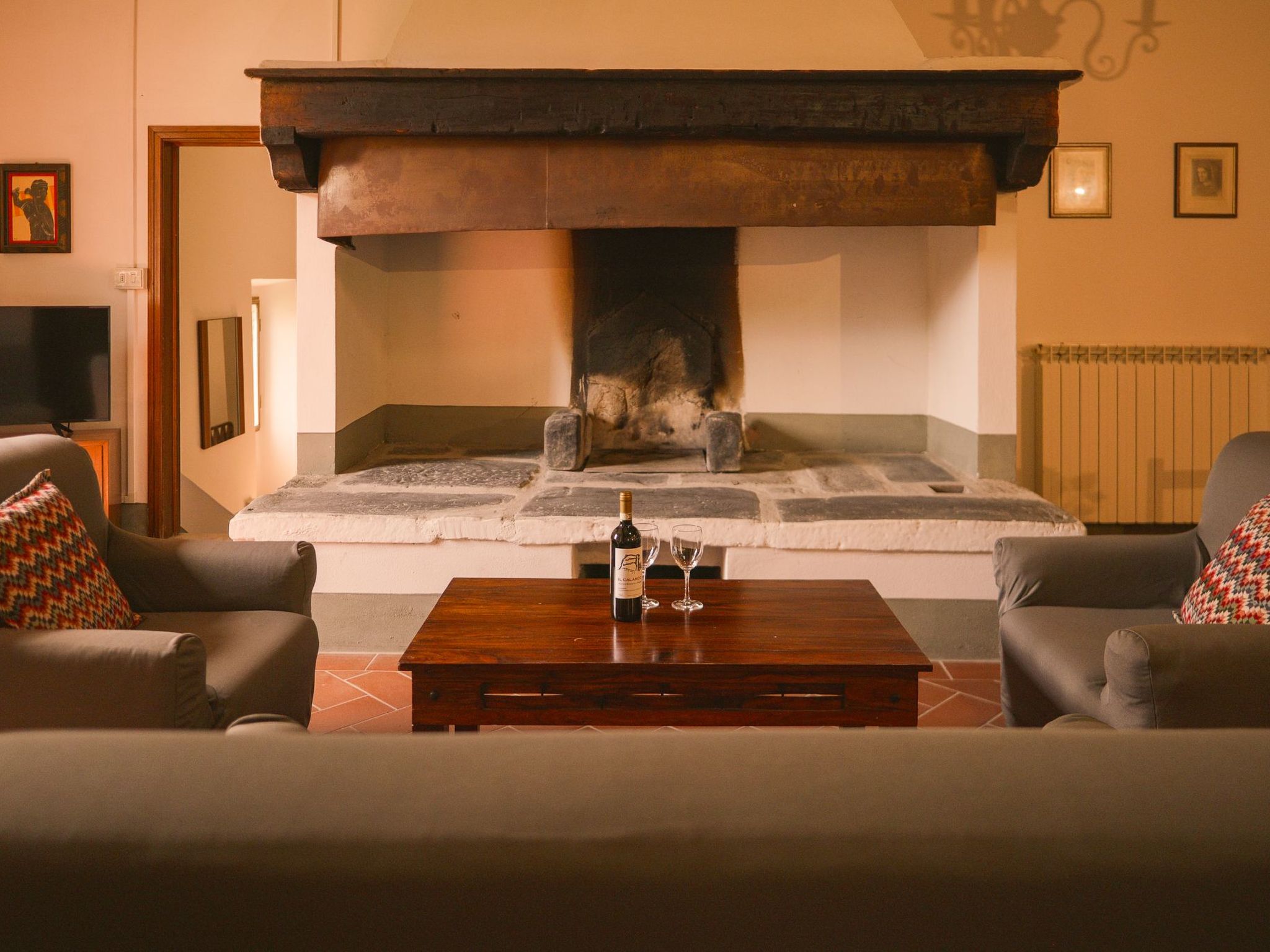 Geräumige Wohnung mit 3 Schlafzimmern und 3 Bädern-Inside