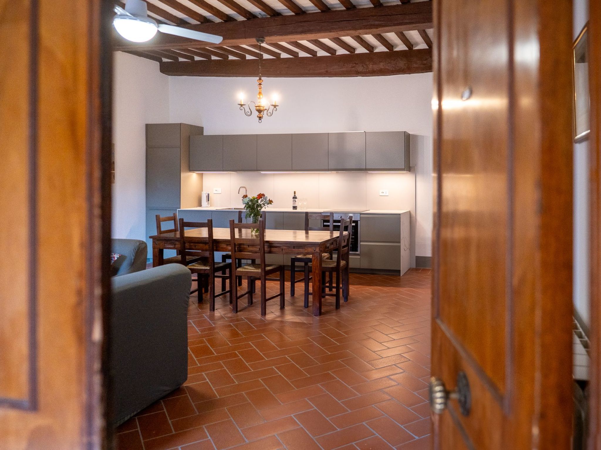 Geräumige Wohnung mit 3 Schlafzimmern und 3 Bädern-Inside