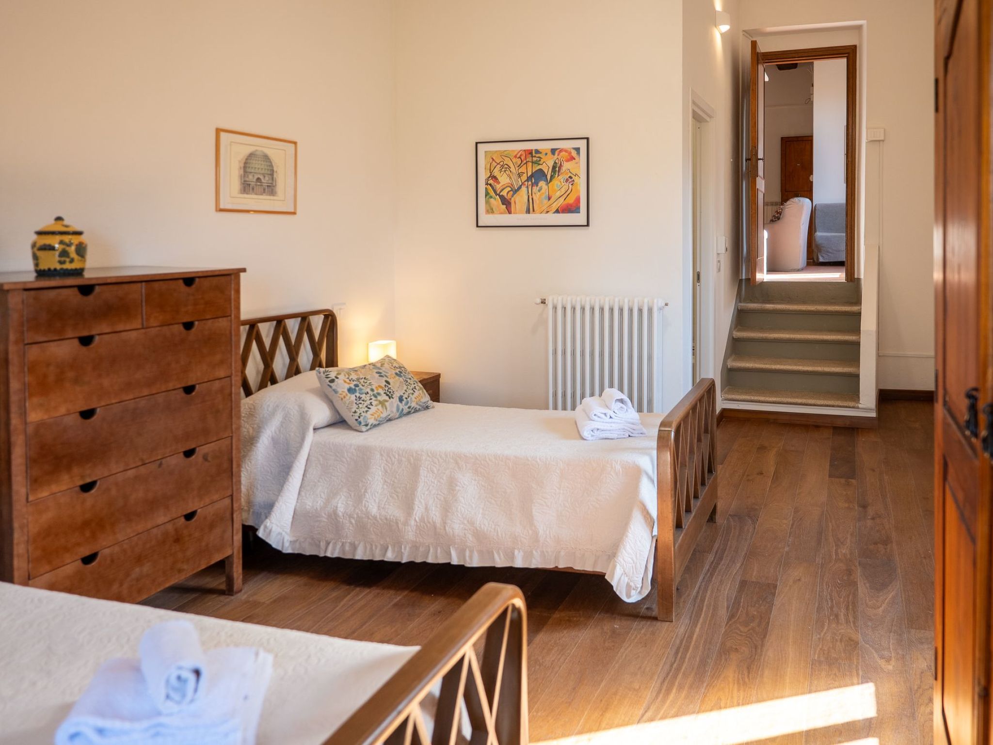 Geräumige Wohnung mit 3 Schlafzimmern und 3 Bädern-Image-tags.info