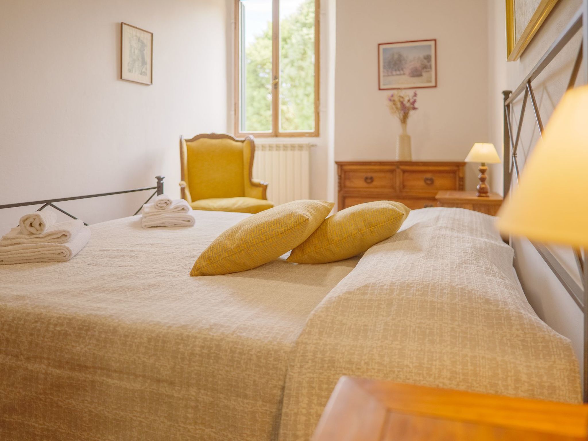 Geräumige Wohnung mit 3 Schlafzimmern und 3 Bädern-Image-tags.info