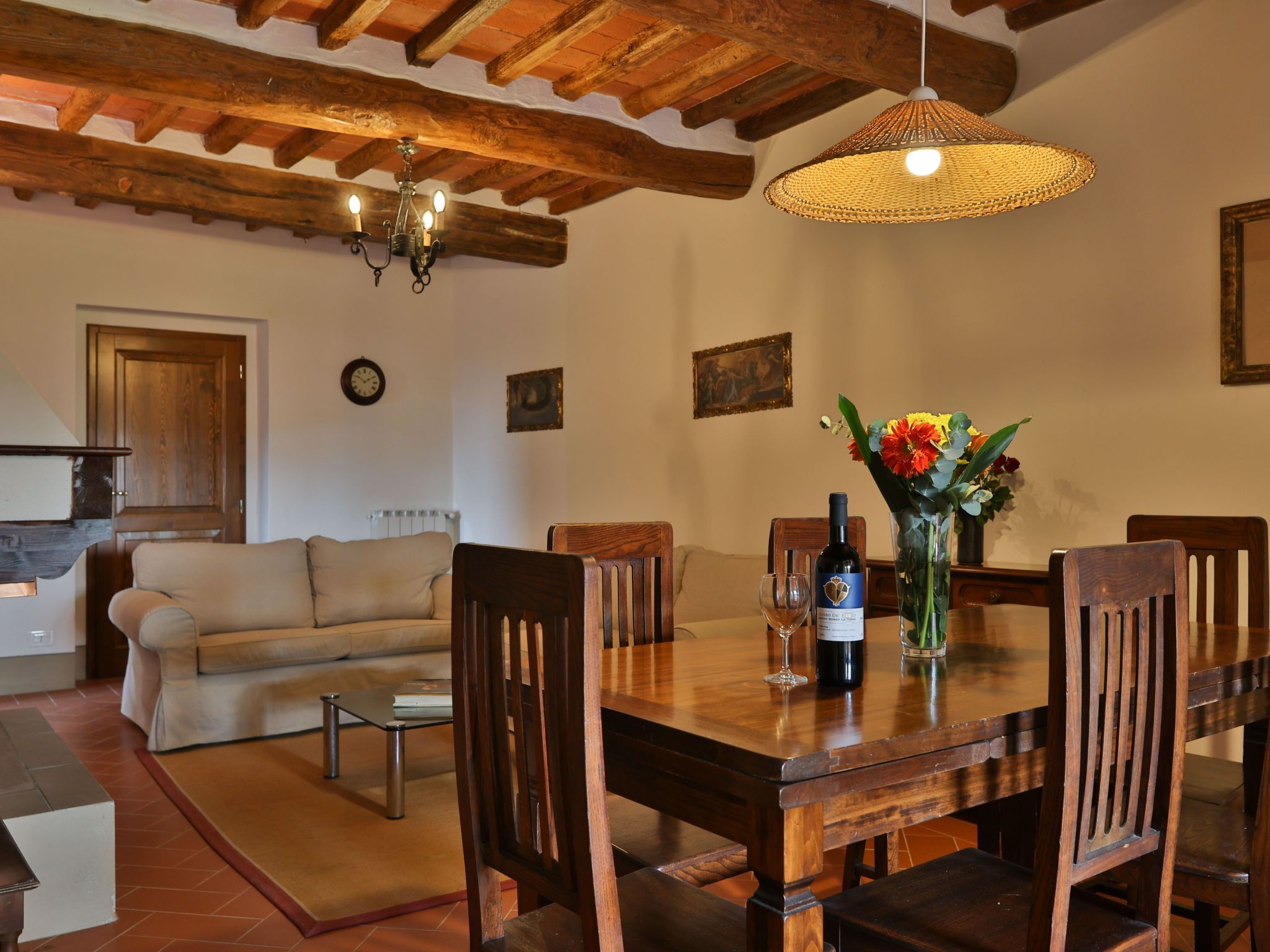 Große Wohnung mit 3 Schlafzimmern und 4 Bädern