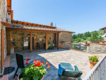 Authentiek Toscaans appartement in Borgo Stoppi met zwembad en uitzicht - thumbnail 4