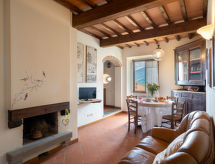 Eeuwenoude rustieke woning op Toscaans wijngoed bij Dicomano - thumbnail 5