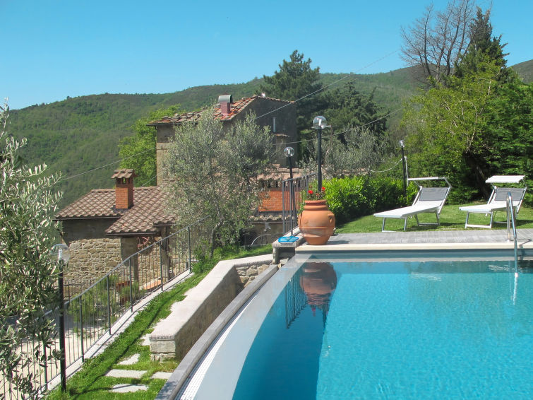 Vakantiehuis met privézwembad in Loro Ciuffenna in Loro Ciuffenna