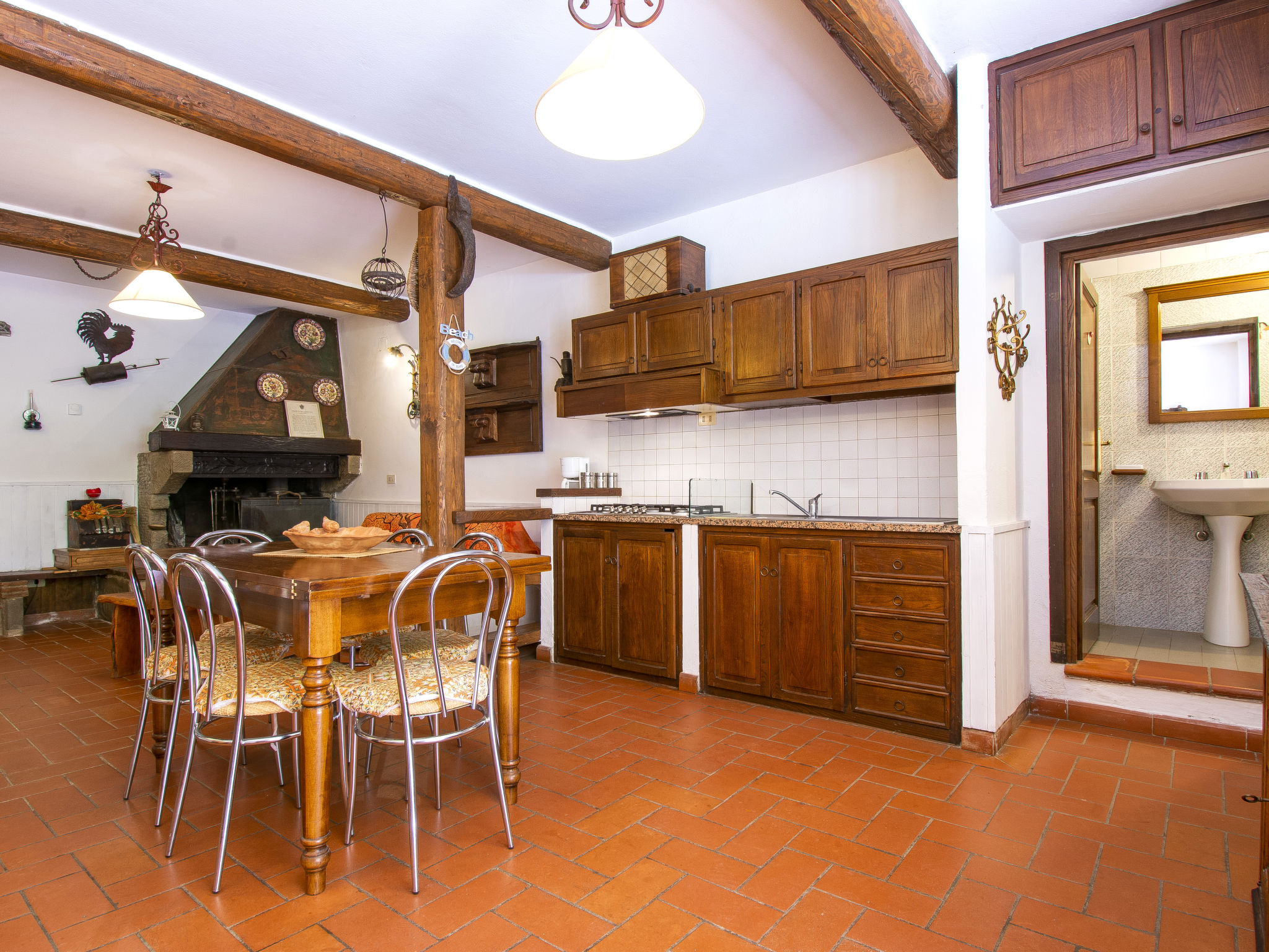 Kitchen / Dining Room