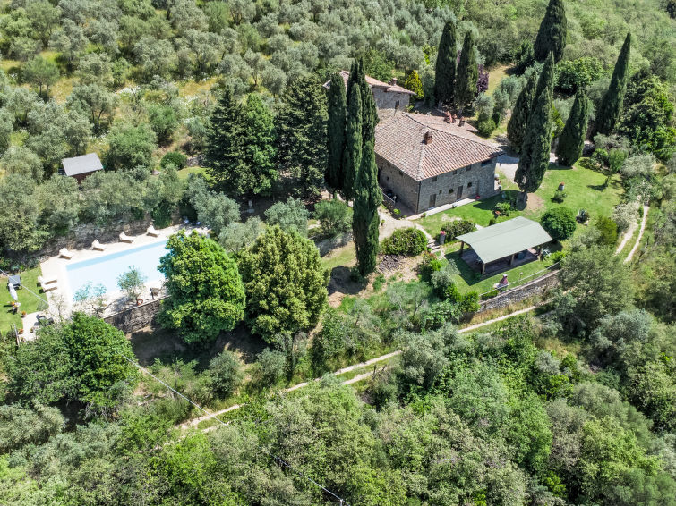 12-persoons boerderij met privézwembad in Loro Ciuffenna in Loro Ciuffenna