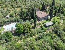 Authentiek Toscaans stenen huis met privézwembad tussen wijngaarden - thumbnail 1
