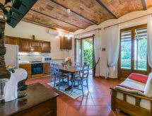 Zonnig appartement op Toscaanse heuvel met zwembad en uitzicht bij Montaione - thumbnail 5