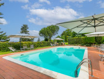 Zonnig appartement op Toscaanse heuvel met zwembad en uitzicht bij Montaione - thumbnail 2