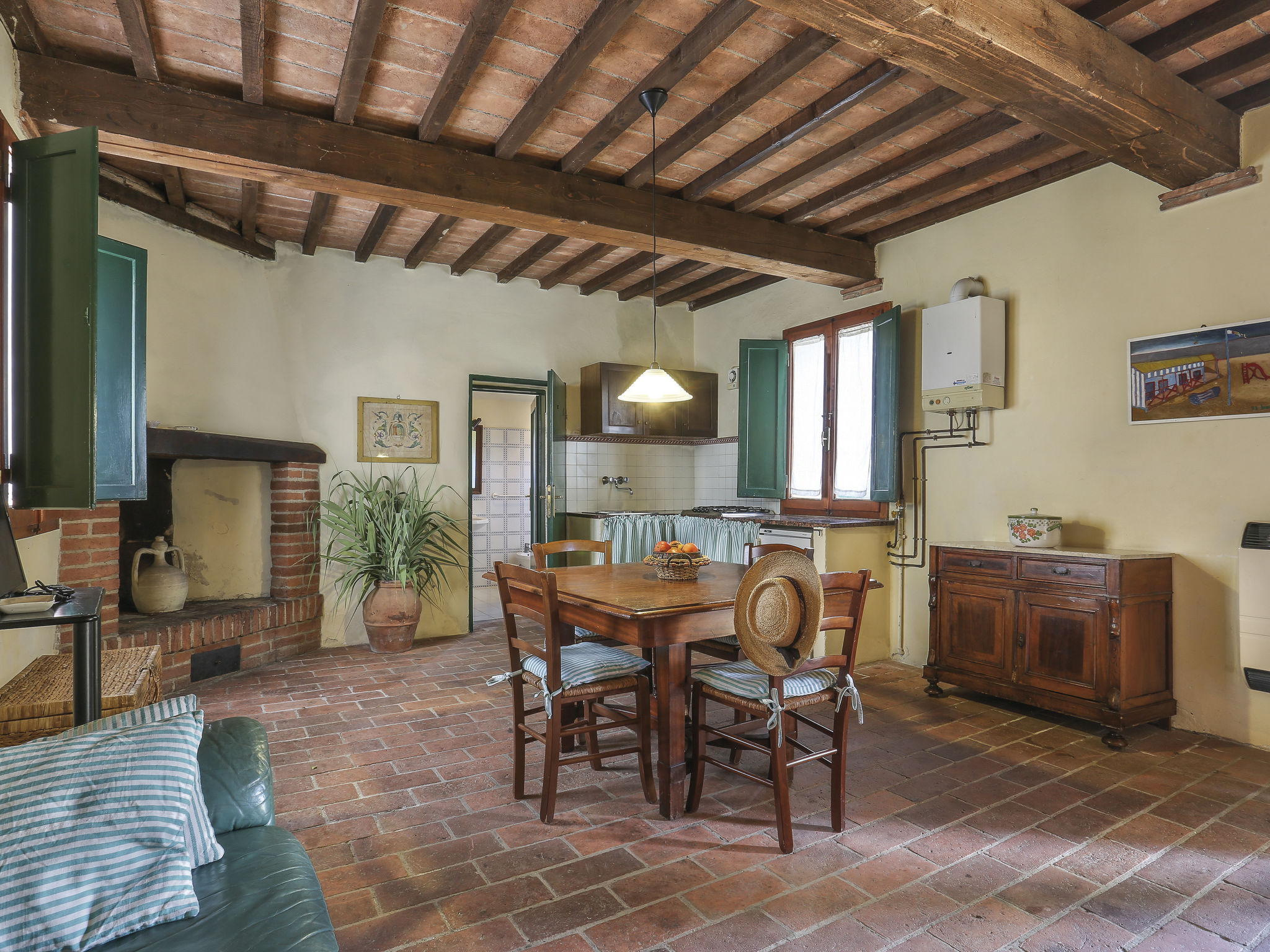 Kitchen / Dining Room
