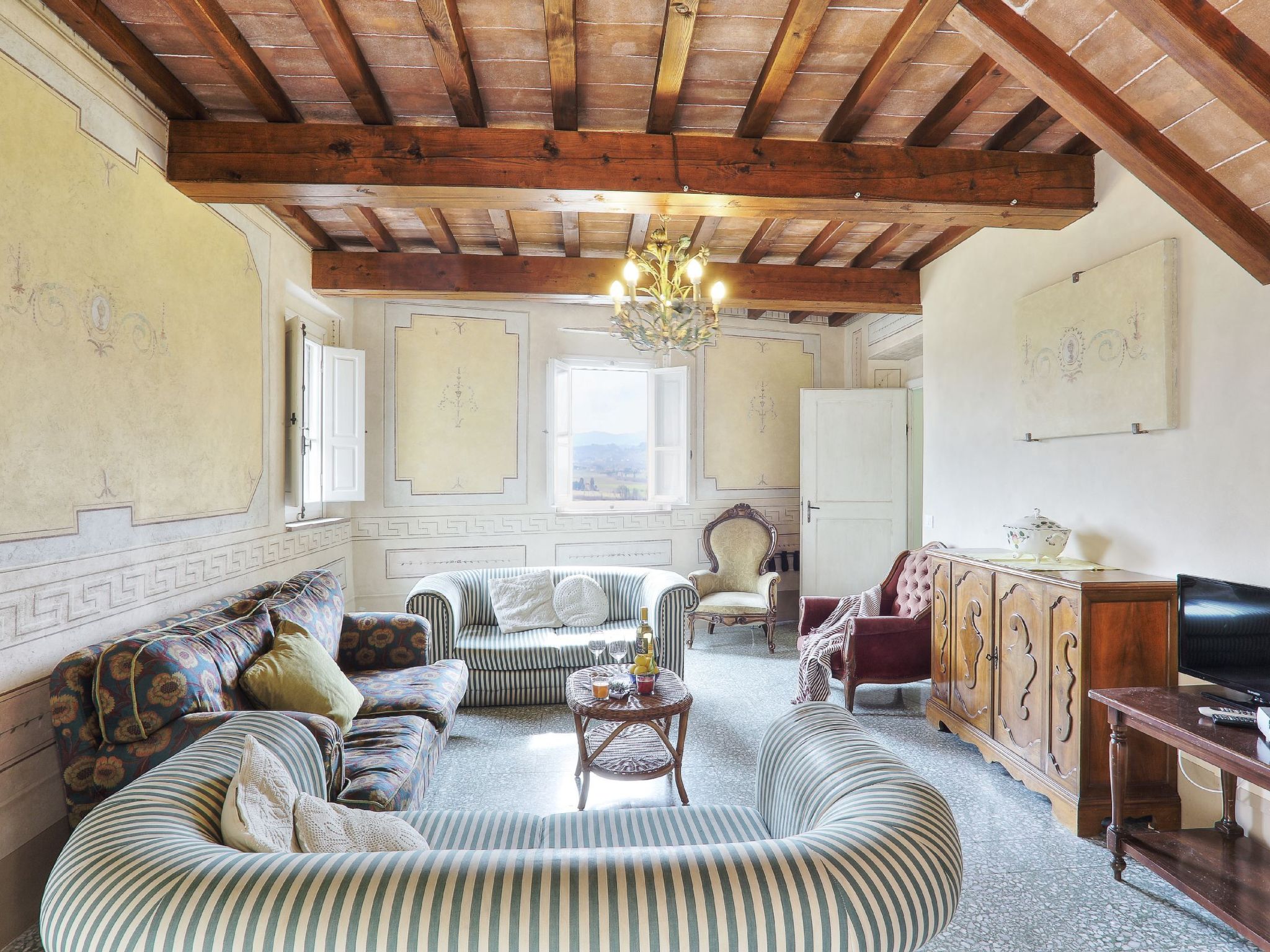 Villa 'La Canonica' mit Gemeinschaftspool