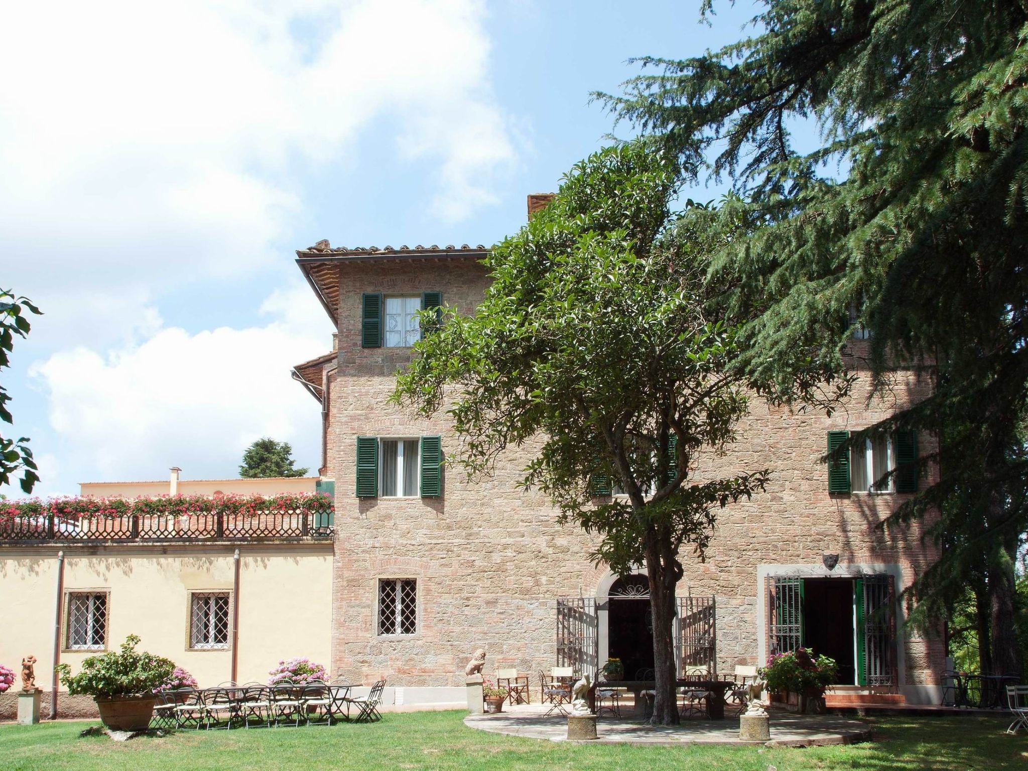 Vakantiehuis met privé zwembad in Palaia (Italië) voor 22 personen