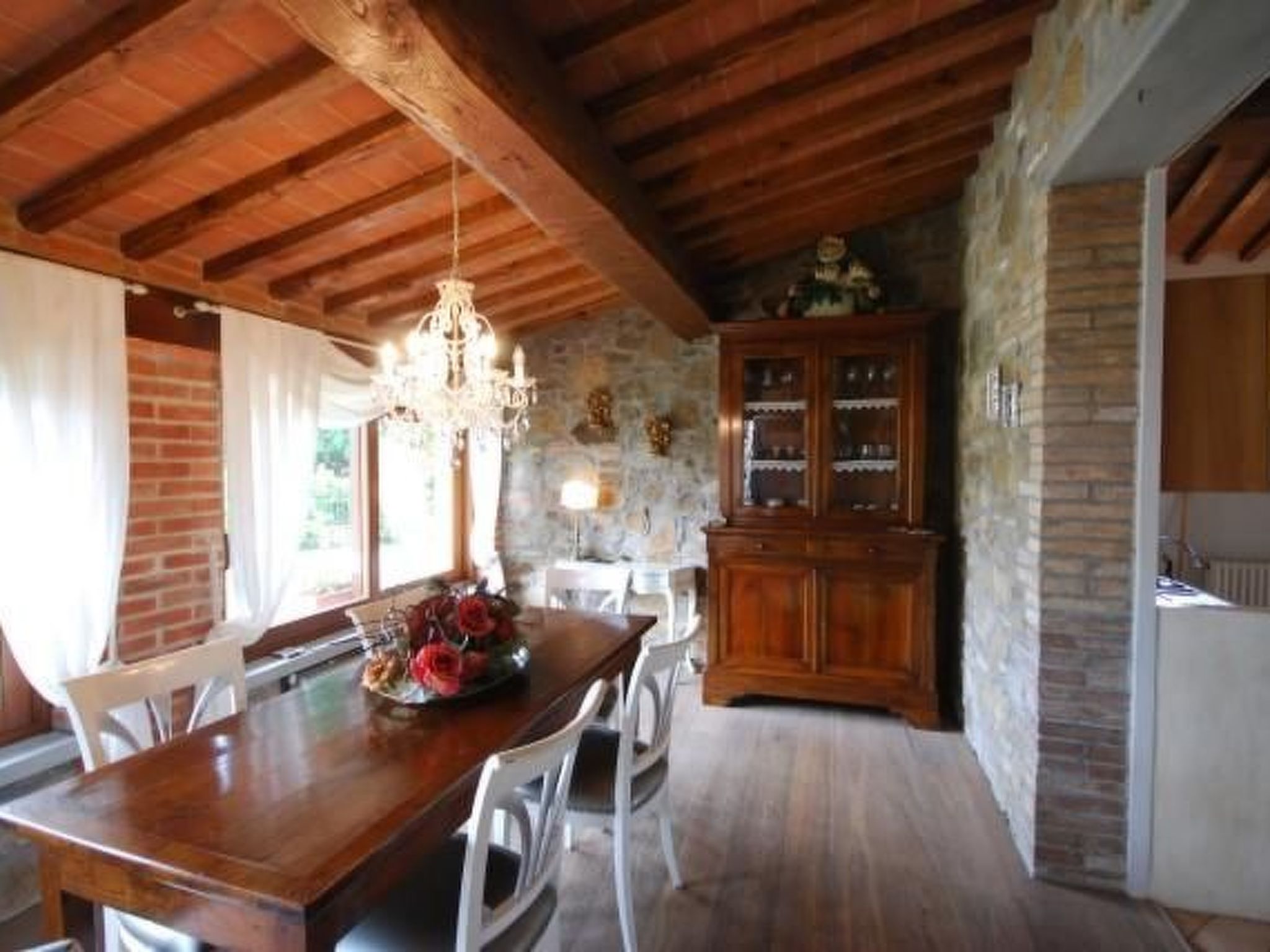 Gemütliches Ferienhaus mit Privatem Pool-Drinnen