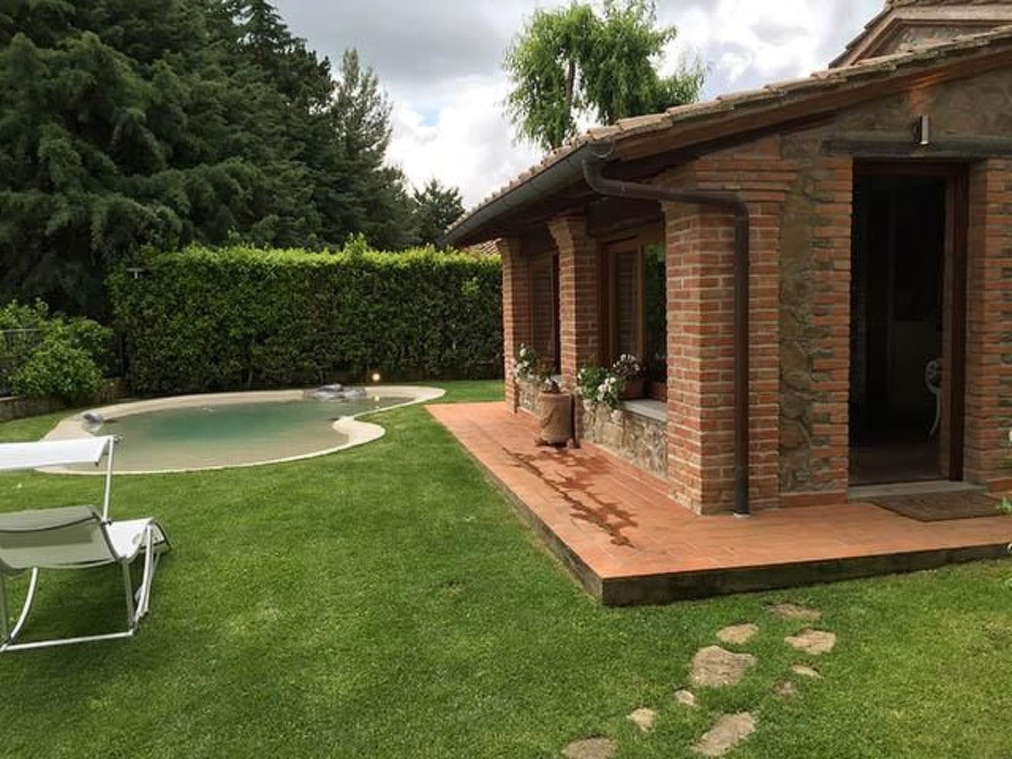 Gemütliches Ferienhaus mit Privatem Pool-Binnen