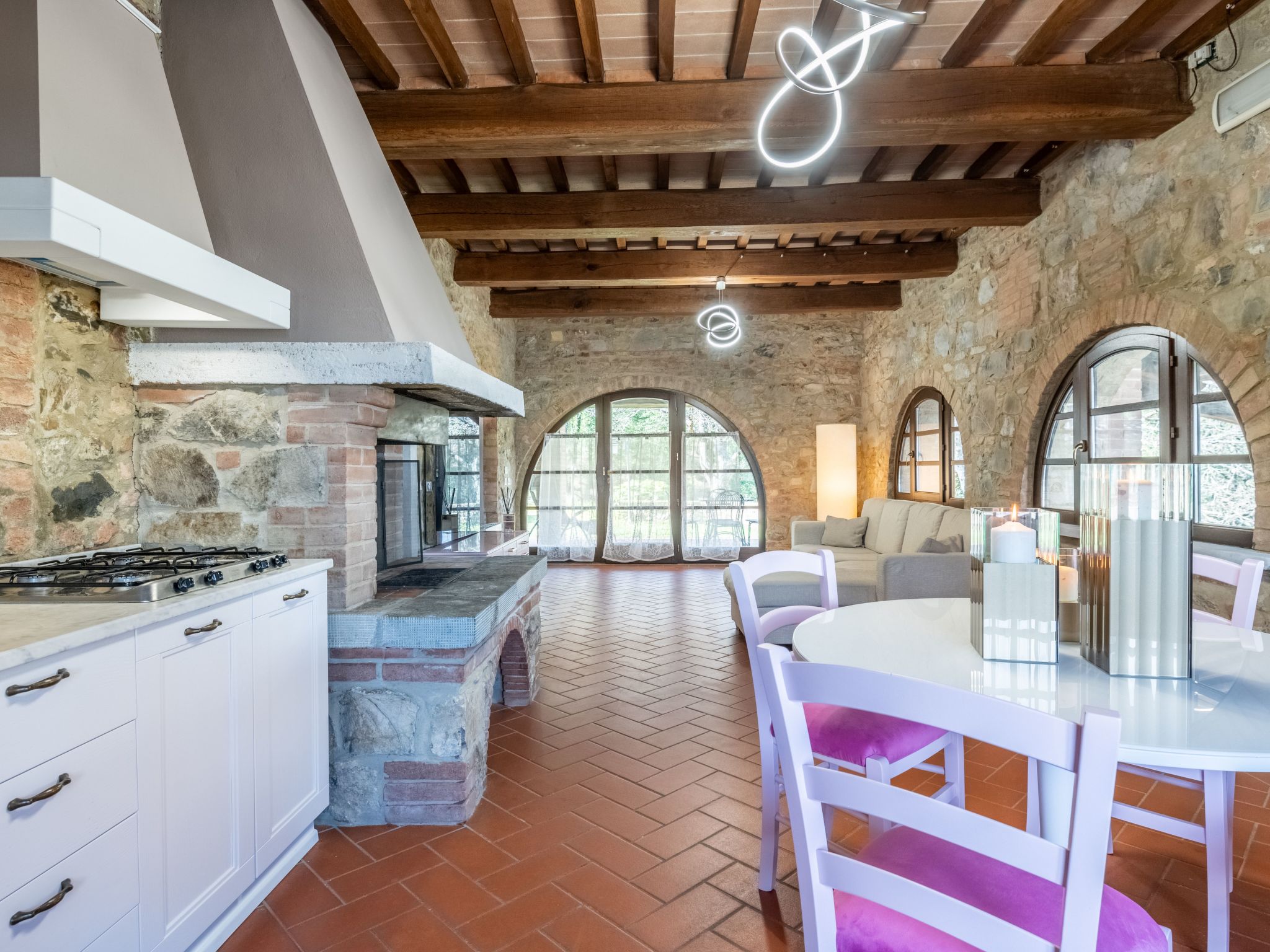 Für 10 Personen und 4 Kinder in Chianni, Toskana (Provinz Pisa)-Binnen