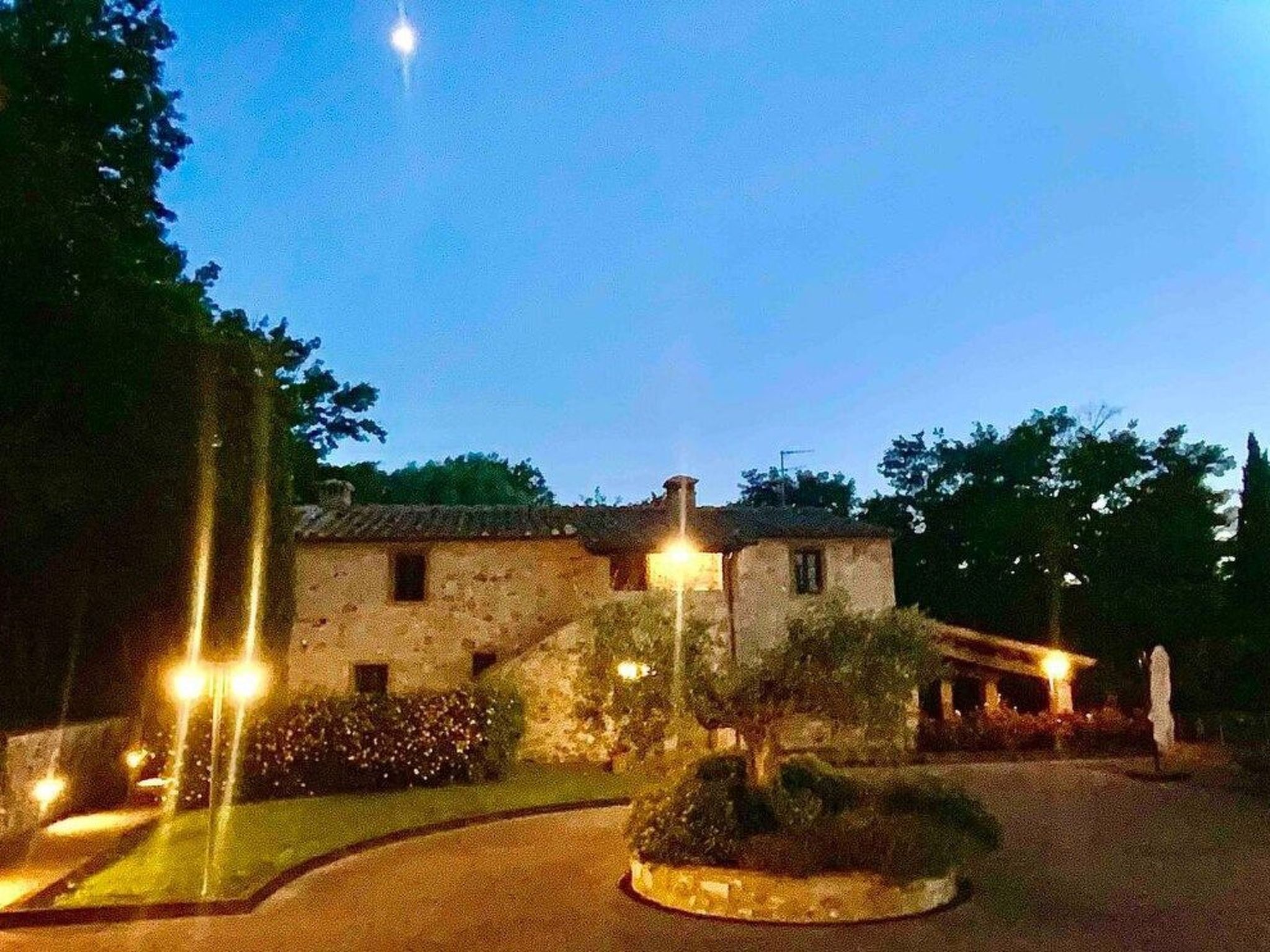 Für 10 Personen und 4 Kinder in Chianni, Toskana (Provinz Pisa)-Binnen