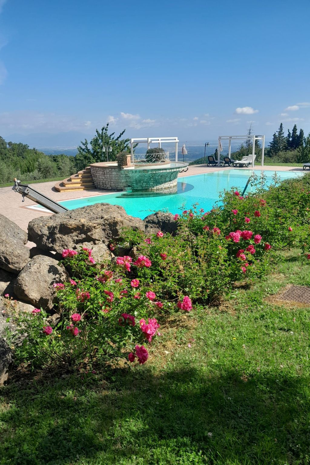 Für 10 Personen und 4 Kinder in Chianni, Toskana (Provinz Pisa)-Binnen