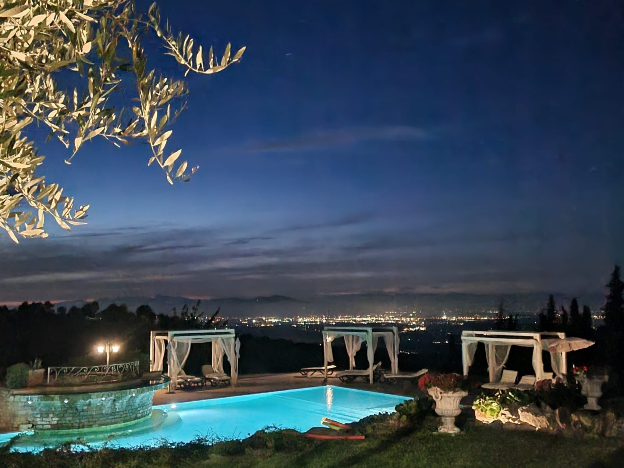 Für 10 Personen und 4 Kinder in Chianni, Toskana (Provinz Pisa)-Binnen