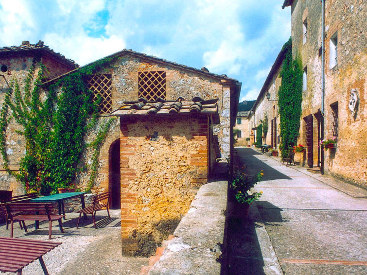 Photo of L'Agrifoglio
