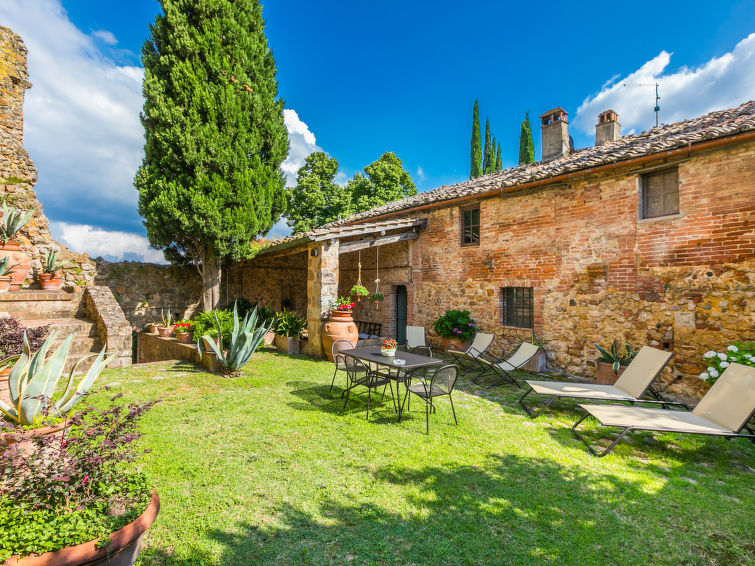 Search and Stay destination Stigliano, Toscana - Italy from AU$ 504. La Torre