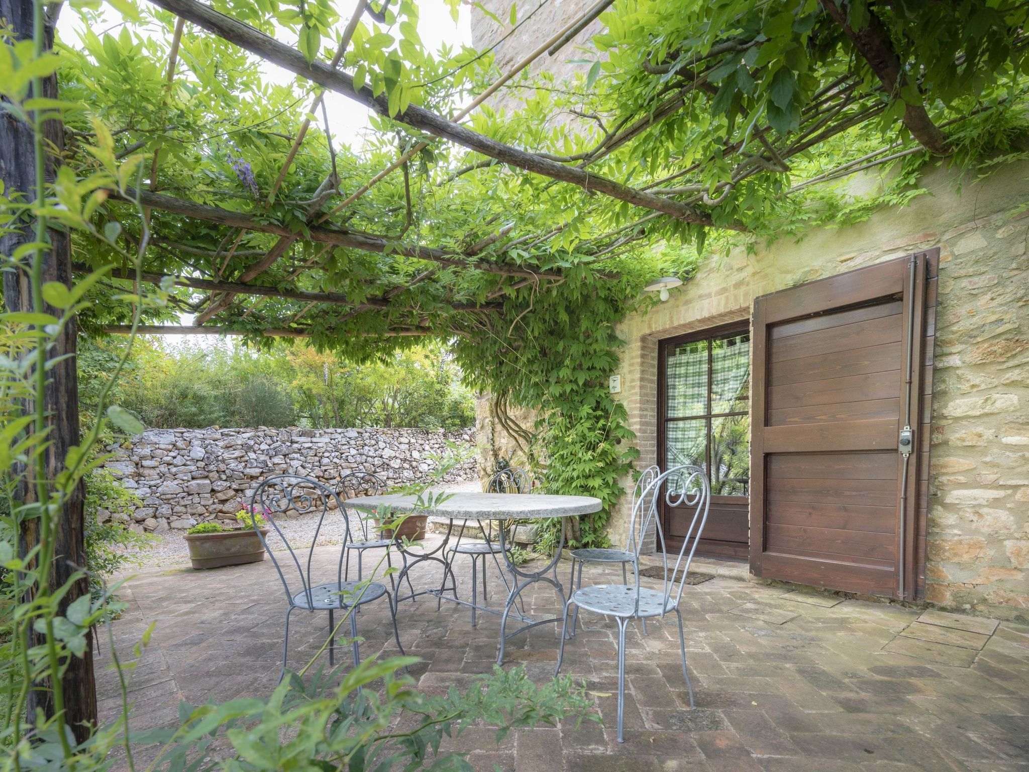 Mascie Capinera-Draußen