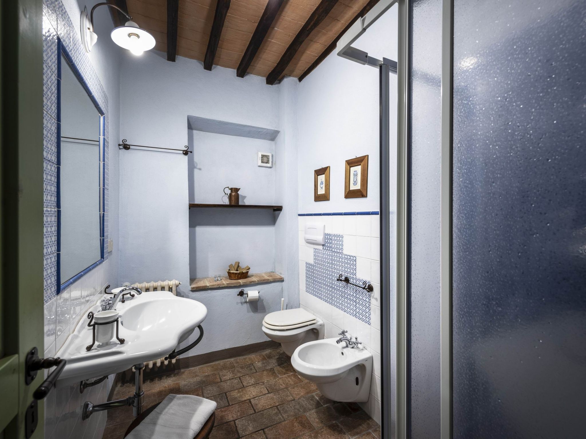 Mascie Capinera-Image-tags.info