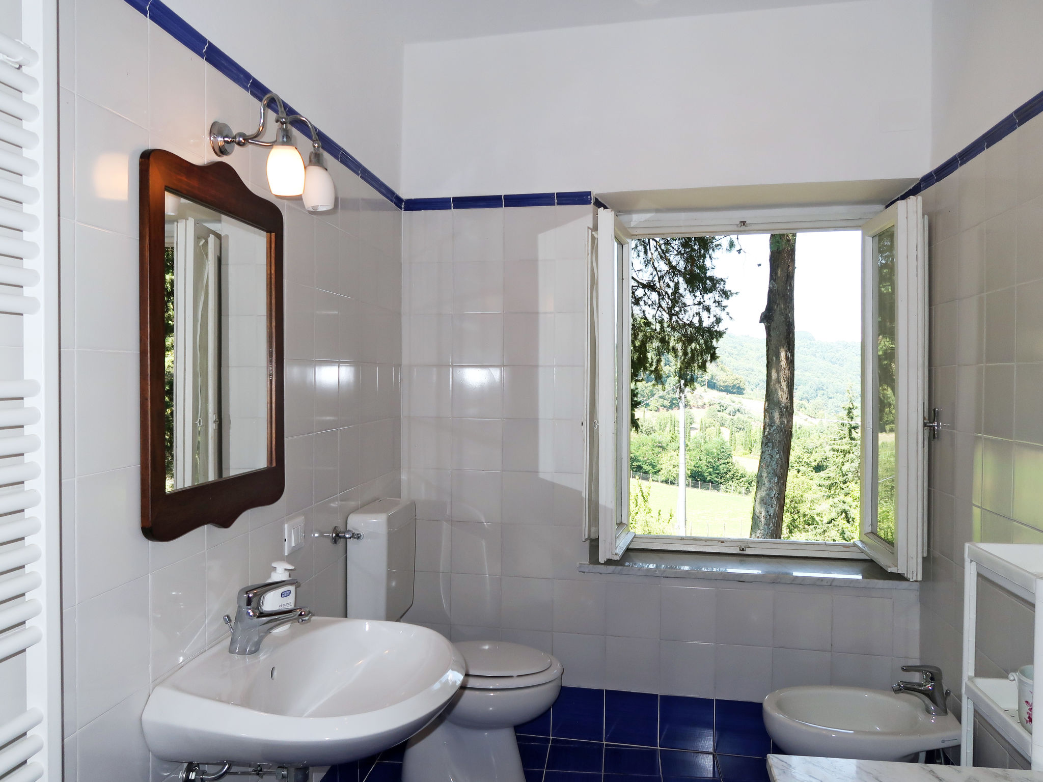 Villa Castagnoli-Inside