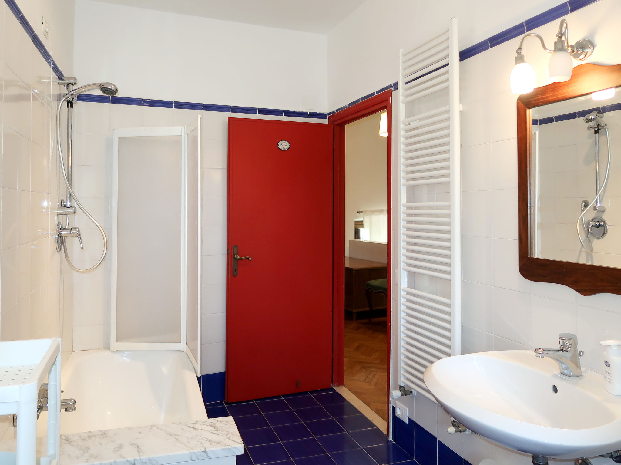 Villa Castagnoli-Inside