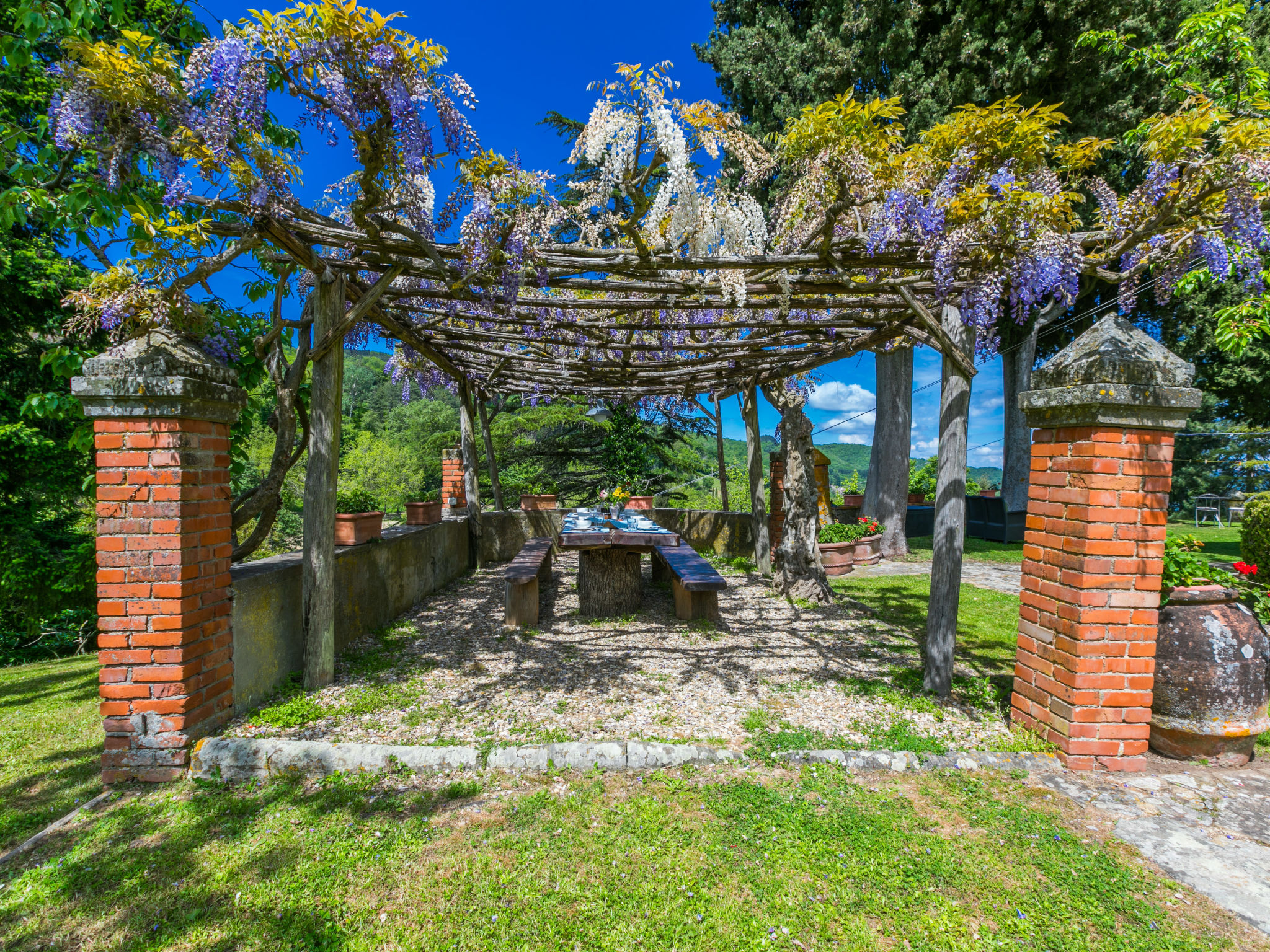 Borgo Castagnoli-Buiten