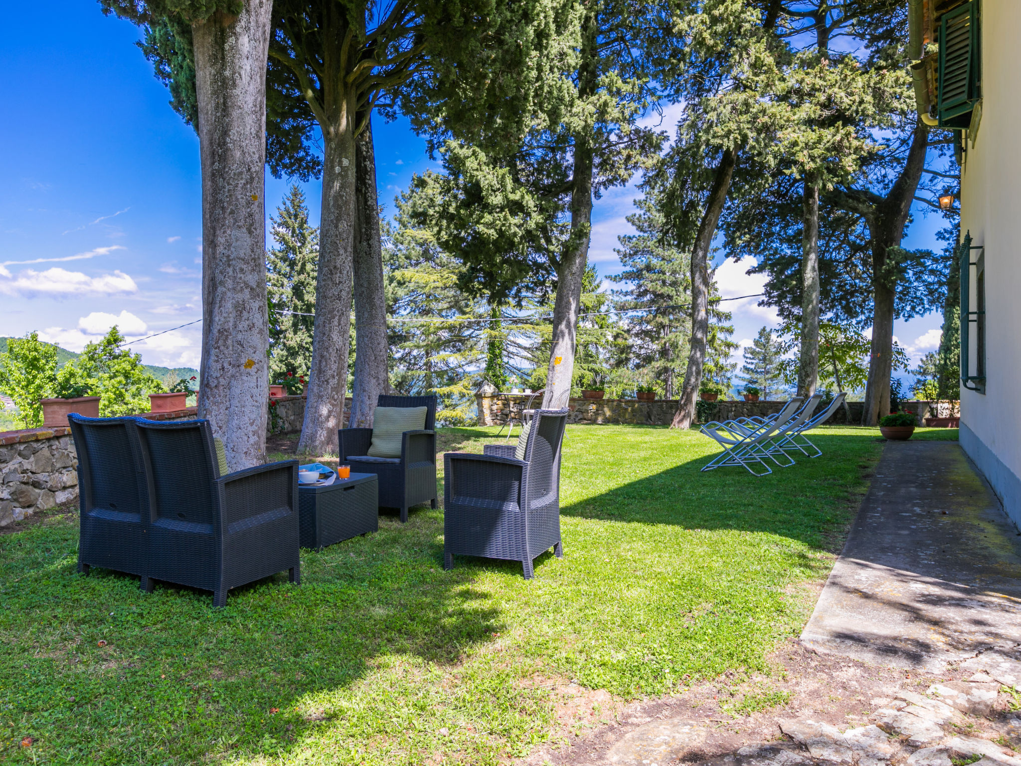 Borgo Castagnoli-Buiten