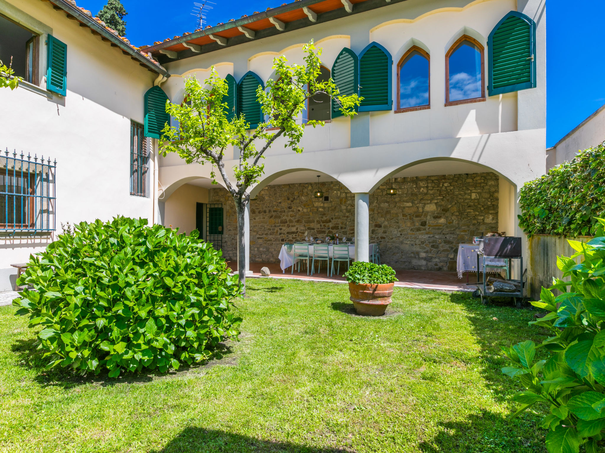 Borgo Castagnoli-Buiten