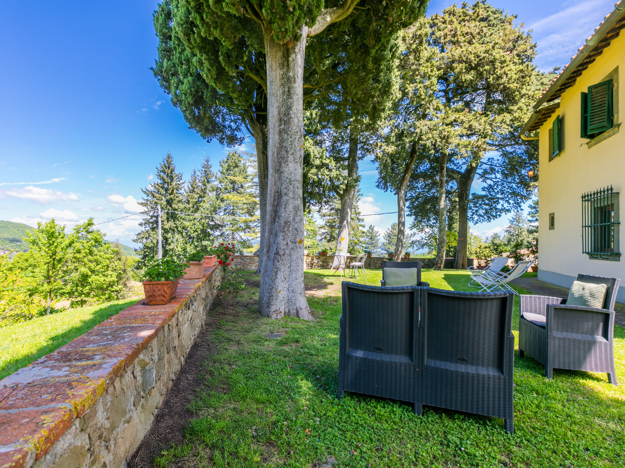 Borgo Castagnoli-Buiten
