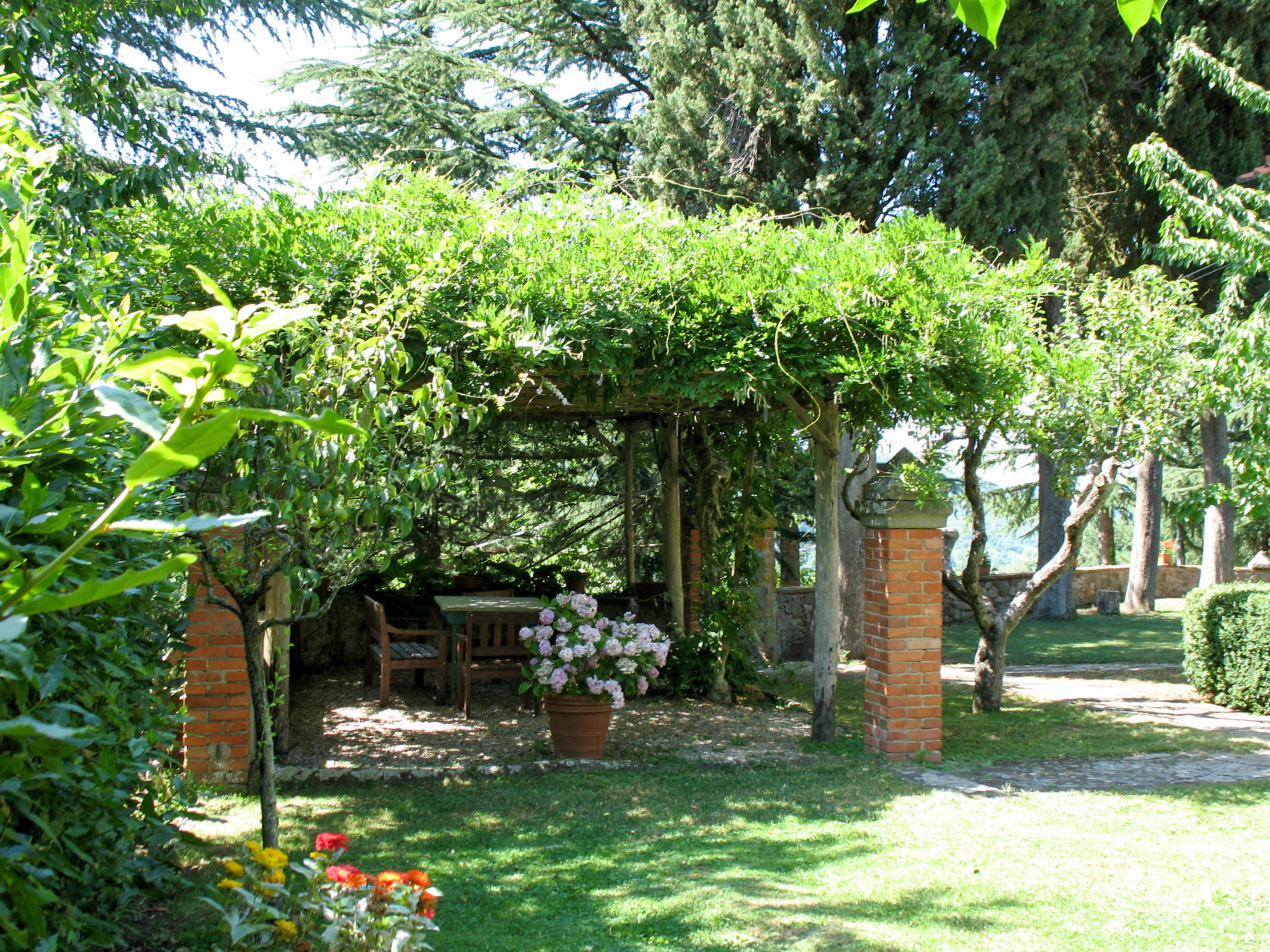 Borgo Castagnoli-Buiten