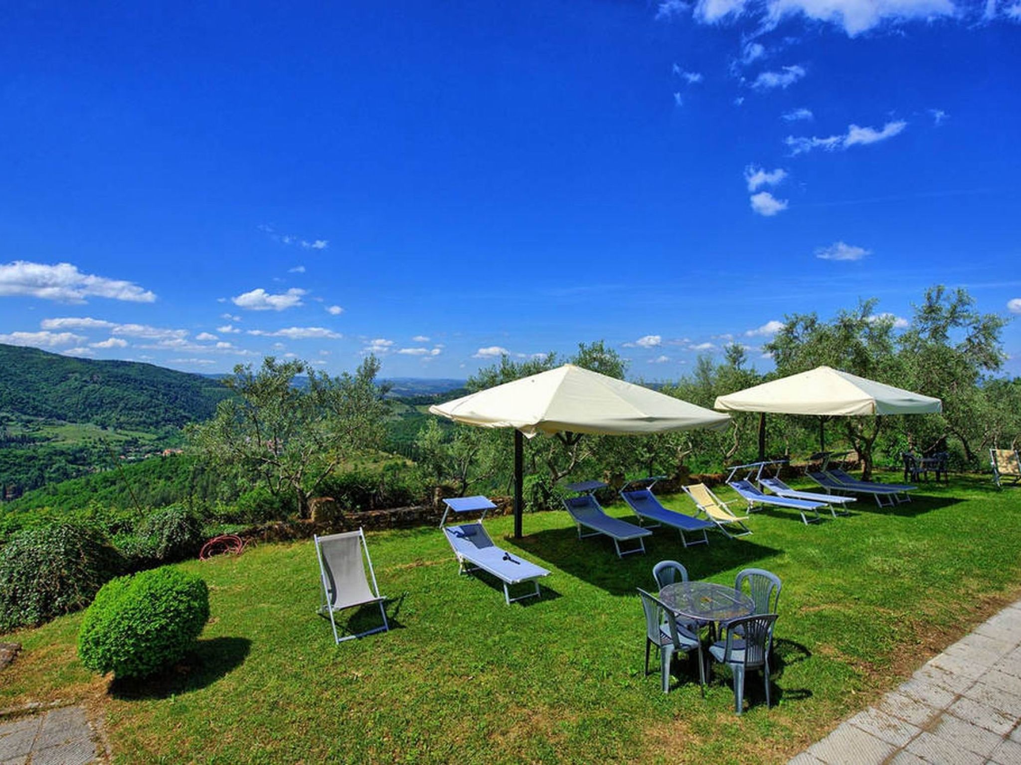 Villa Panzalla Rondini 8 Apartment in Greve in Chianti