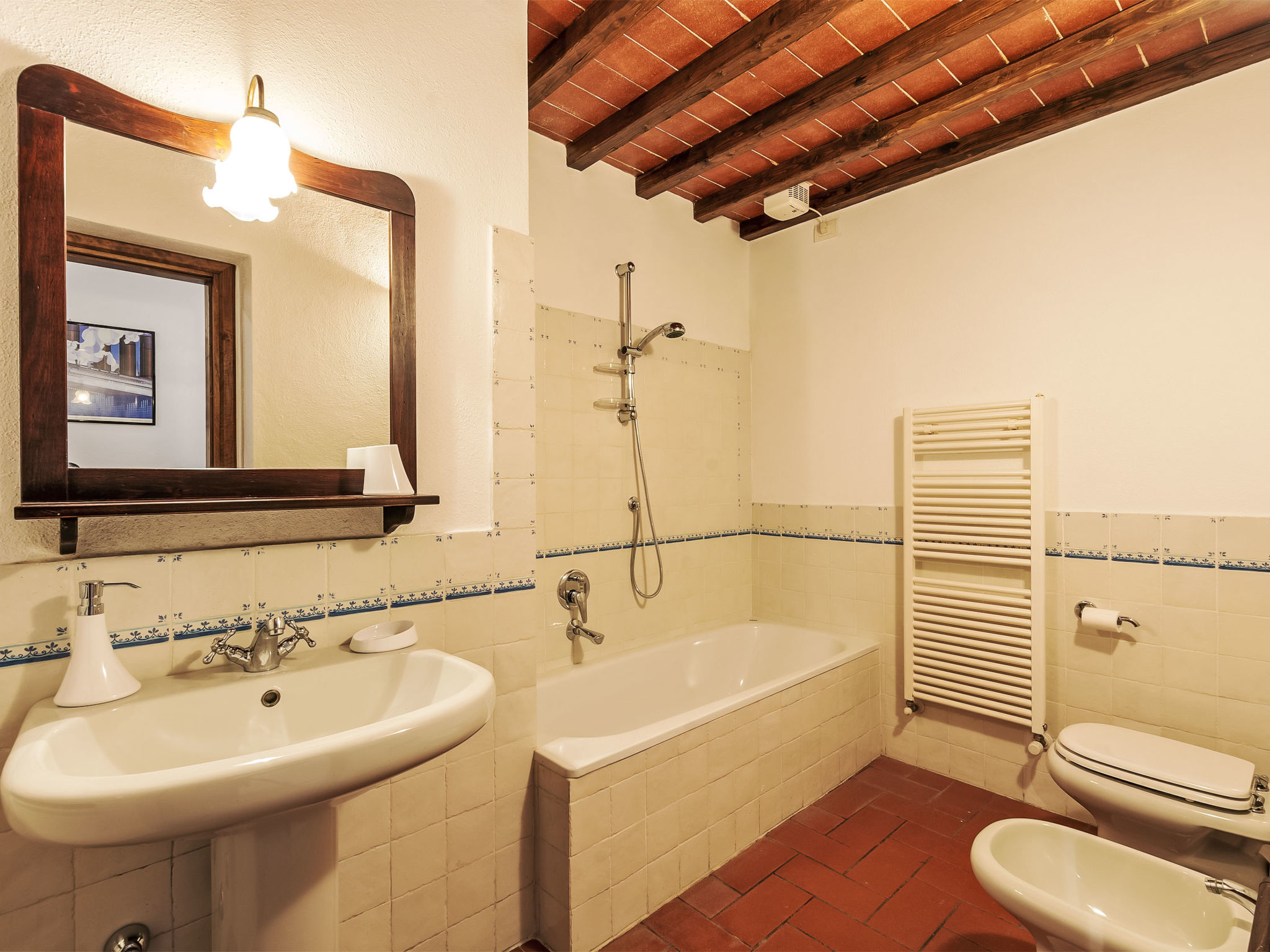 Il Fienile del Sole-Binnen